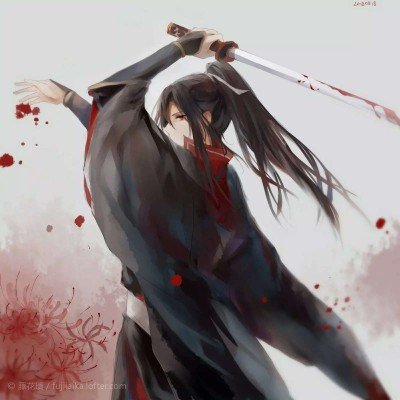女司机在高速开车化妆理直气壮